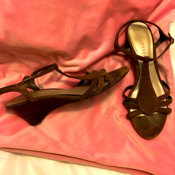 Apostrophe Brown Suede Wedges - Picture 11 of 15